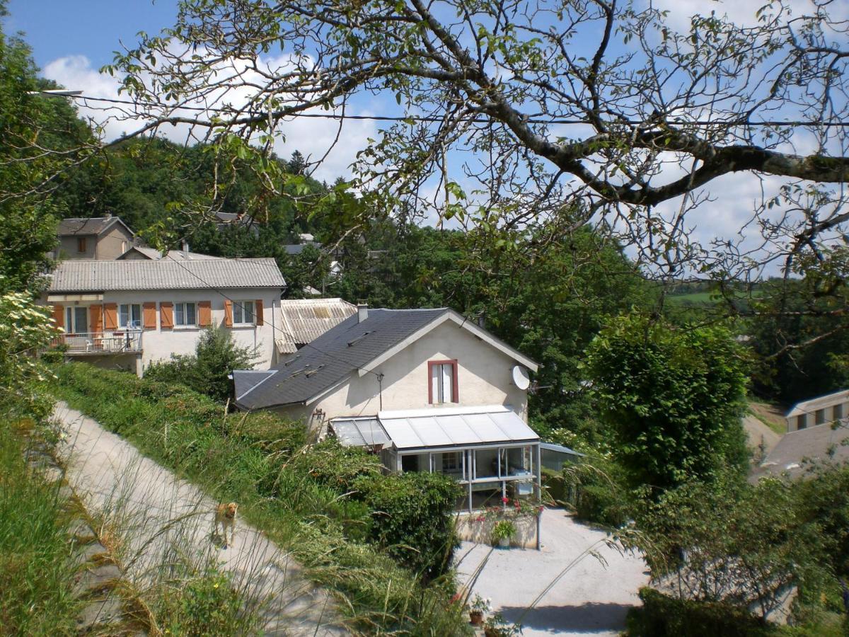 Saint Michel 2 Etoiles * Moulin-Mage